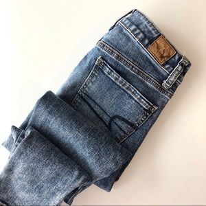 American Eagle | Hi-Rise Jegging Crop Jeans Size 0